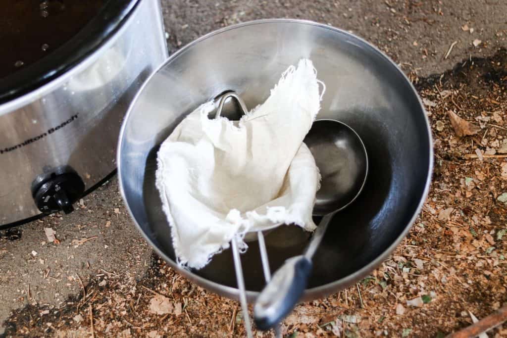 Straining fat cheesecloth