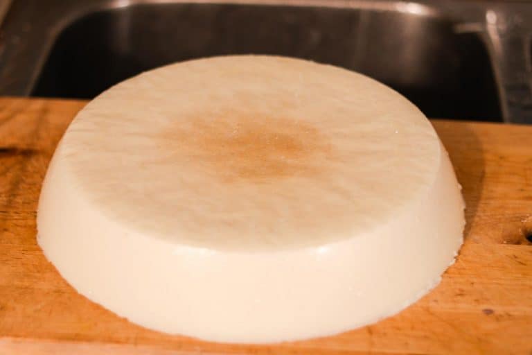 How to Render and Purify Tallow So That it is Odorless and White